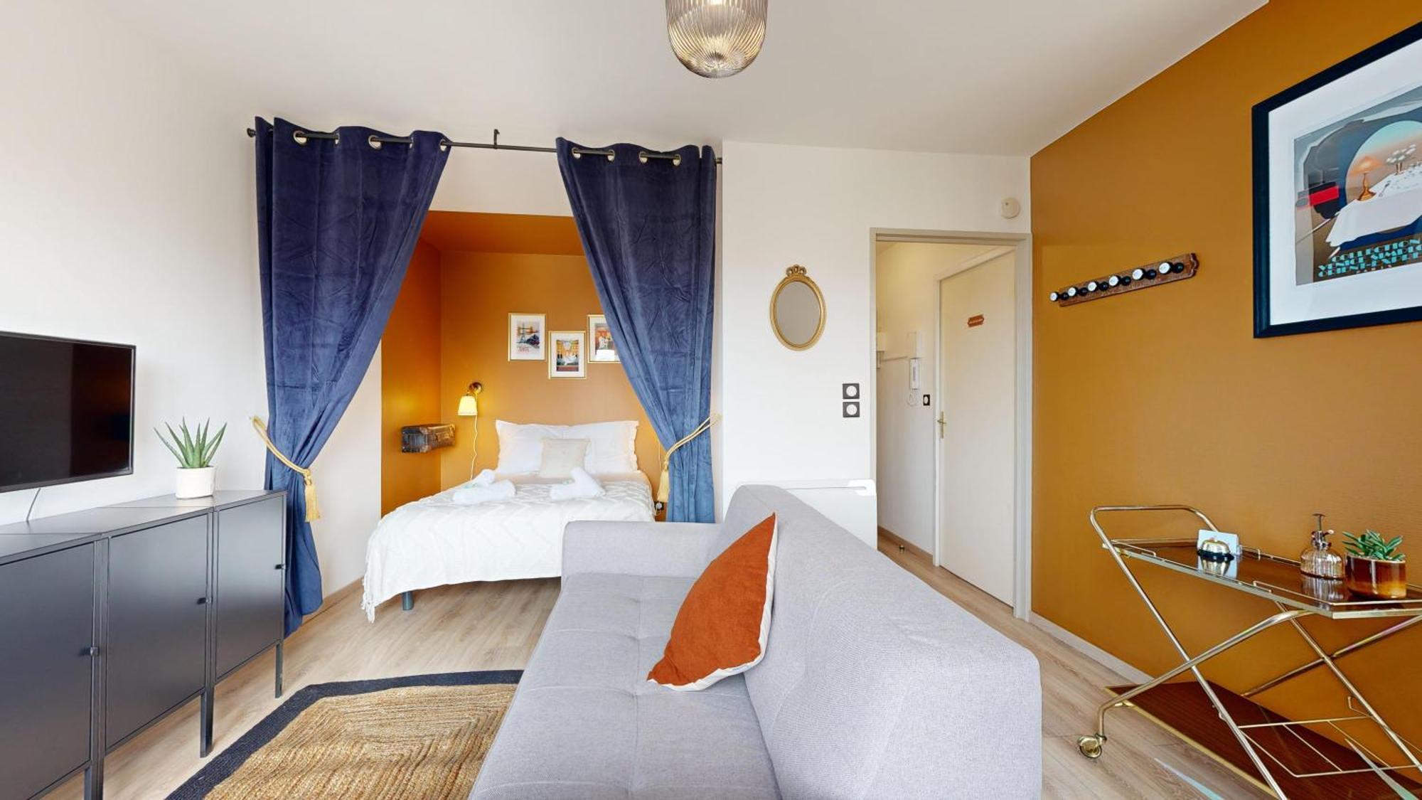 トゥールーズExpat Renting - L'Orient Express - Parking - Wifiアパートメント エクステリア 写真